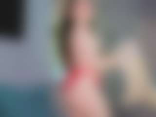 Live cam show with Donna - Raven Hair on Dolls Live