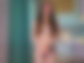 Live cam show with Donna - Raven Hair on Camsoda