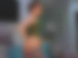 Live cam show with Donna - Raven Hair on liverealitysex.com