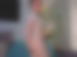 Live cam show with Donna - Raven Hair on Fling VIP Chat
