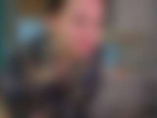 Live cam show with Donna - Thin on dropp.cam