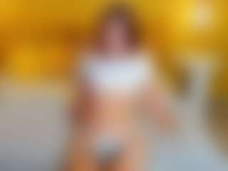 Live cam show with KetrinWhitee - Fingering on madthumbs