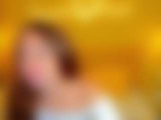 Live cam show with KetrinWhitee - Twerk on Milfs Live