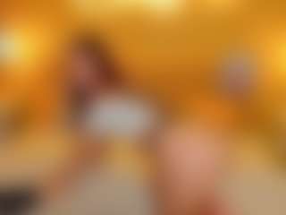 Live cam show with KetrinWhitee - Red Hair Shaved Pussy on Camiplay Live