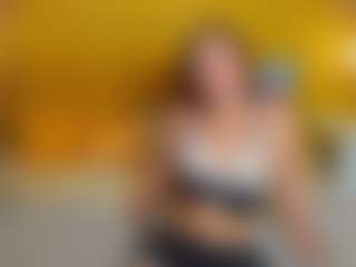 Live cam show with KetrinWhitee - Red Hair on googirlz