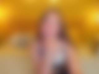 Spettacolo in cam dal vivo con KetrinWhitee - Striptease su Camsoda