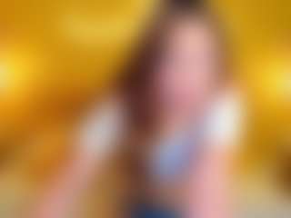 Live cam show with KetrinWhitee - Teen (18+) on CamClone