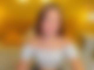 Live cam show with KetrinWhitee - Moaning on live.xheat.ai