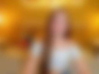 KetrinWhiteeとのライブチャットショー - CamsodaのBrown Hair Teen (18+)