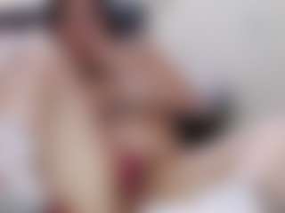 Live cam show with luna-torres - Thick on SmokeAndPoke