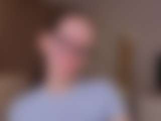 Live cam show with LynetteBails - Thin on Camming Site