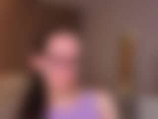 Live cam show with LynetteBails - Thin on TeamSkeetLive
