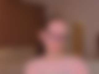Live cam show with LynetteBails - Small Ass on Camsoda