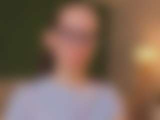 Live cam show with LynetteBails - Smart on CamClone