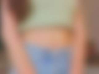 Live cam show with LynetteBails - Privateshow on Milfs Live