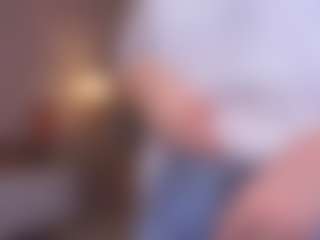Live cam show with LynetteBails - Thin on liverealitysex.com