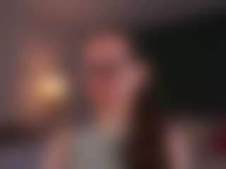 Live cam show with LynetteBails - Joi on Hubzter Live