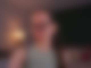 Live cam show with LynetteBails - Thin on xfollow cams