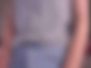 Live cam show with LynetteBails - Smart on TastyBlacksLive