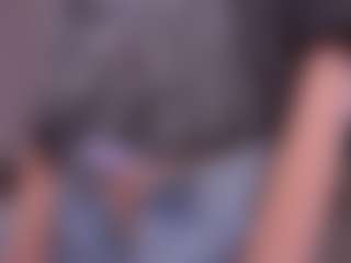 Live cam show with LynetteBails - Suck on CamClone