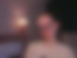 Live cam show with LynetteBails - Smart on AdultVida.com