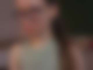 Live cam show with LynetteBails - Suck on Hubzter Live