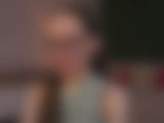 Live cam show with LynetteBails - Brown Hair on Camming Site