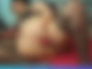 Live cam show with perla-mature - Public Mature on intimatelivegirls.com