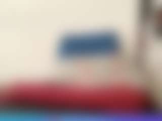 Live cam show with perla-mature - Public Mature on StripNow