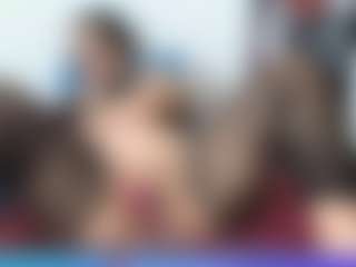 perla-mature MILF webcam performer live streaming