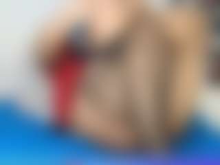 perla-mature MILF webcam performer live streaming
