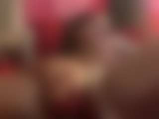 Live cam show with 10Natural - Mobile MILF on Mixed Magazine Live