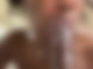 10Natural's Live Sex Cam Show