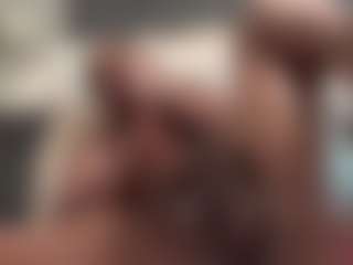 10Natural's Live Sex Cam Show
