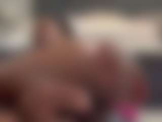 10Natural's Live Sex Cam Show