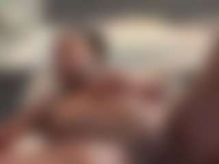 10Natural's Live Sex Cam Show