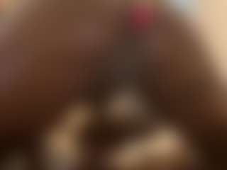 10Natural's Live Sex Cam Show