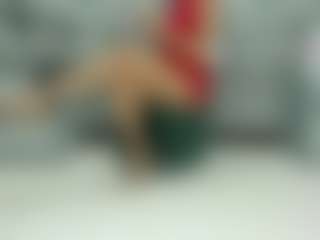 Live cam show with Dulce - Pantyhose on CamwithHer