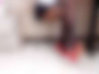Dulce MILF webcam performer live streaming