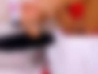 Live cam show with Dulce - Middle Aged on Camsoda