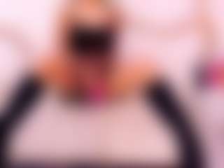 Live cam show with Dulce - Interactivetoy on Camsoda