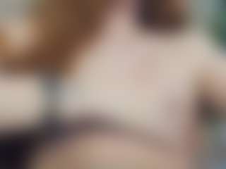Live cam show with AnnisFrankson - Lean on hotwifechat.live