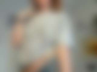 Live cam show with AnnisFrankson - Submissive on Sex Cam Show
