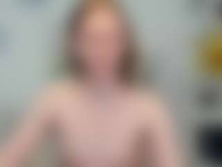 Live cam show with AnnisFrankson - Gape on Dolls Live