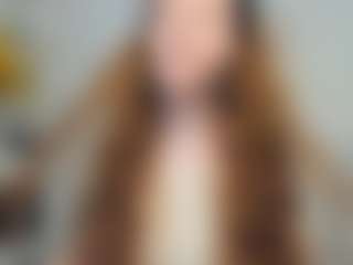 Live cam show with AnnisFrankson - Lean on Camsoda