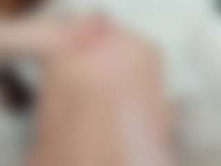 Live cam show with AnnisFrankson - Spank Red Hair on CamClone