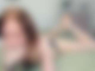 Live cam show with AnnisFrankson - Chubby on MyBangCams
