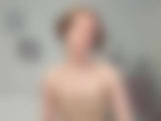 Live cam show with AnnisFrankson - Trimmed Latina on SquirtSoMuch