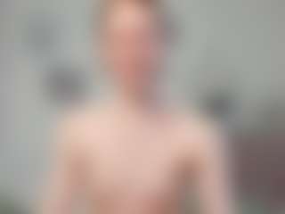 Live cam show with AnnisFrankson - Gape on StripNow