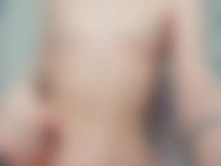 Live cam show with AnnisFrankson - Smoking on madthumbs